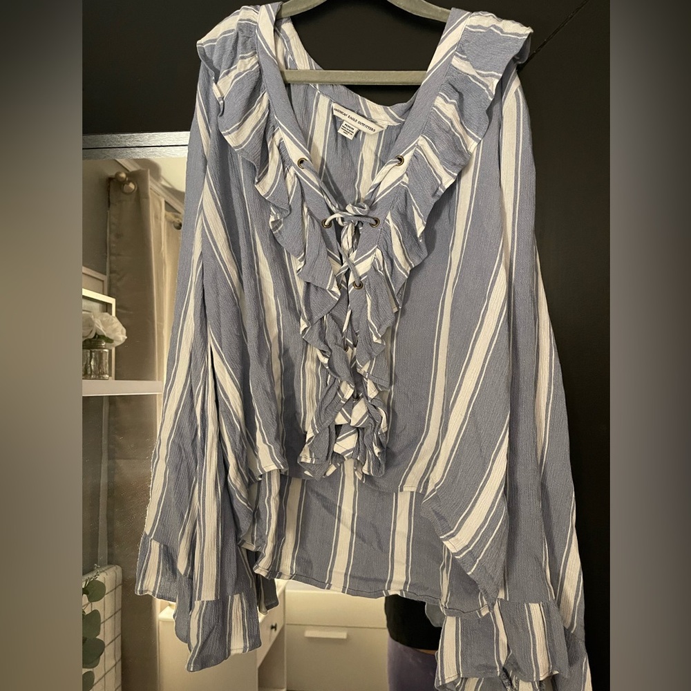 American Eagle Crop Top Blouse
